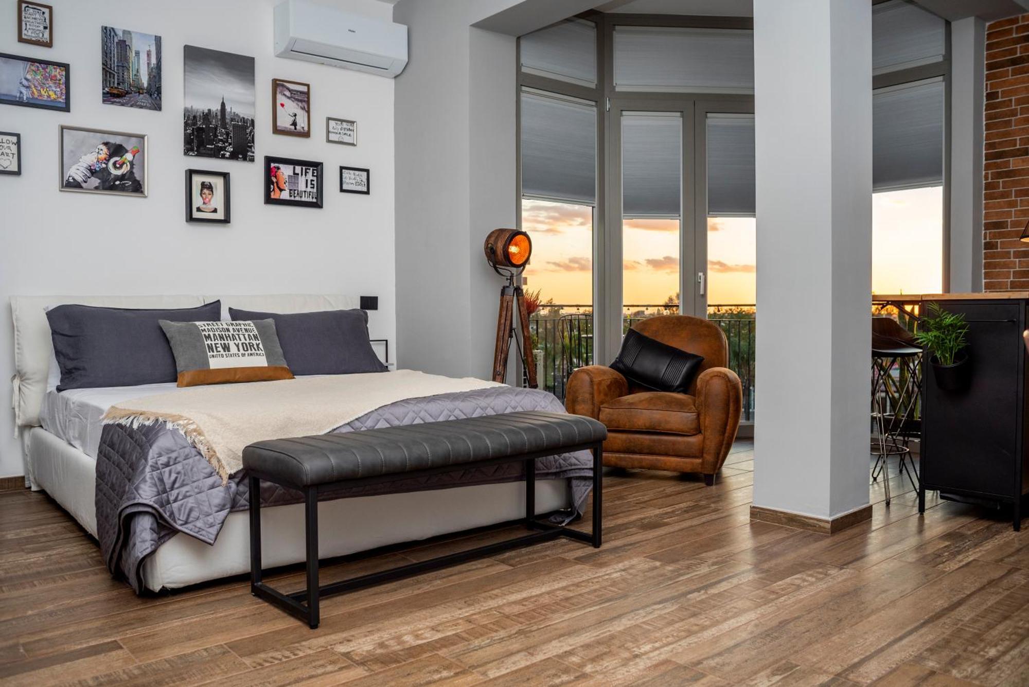 Pi'S Apartments Comfort & Chill San Nicola La Strada Exterior photo